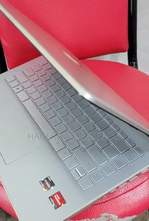 New Laptop HP 8GB AMD Ryzen 3 SSD 512GB