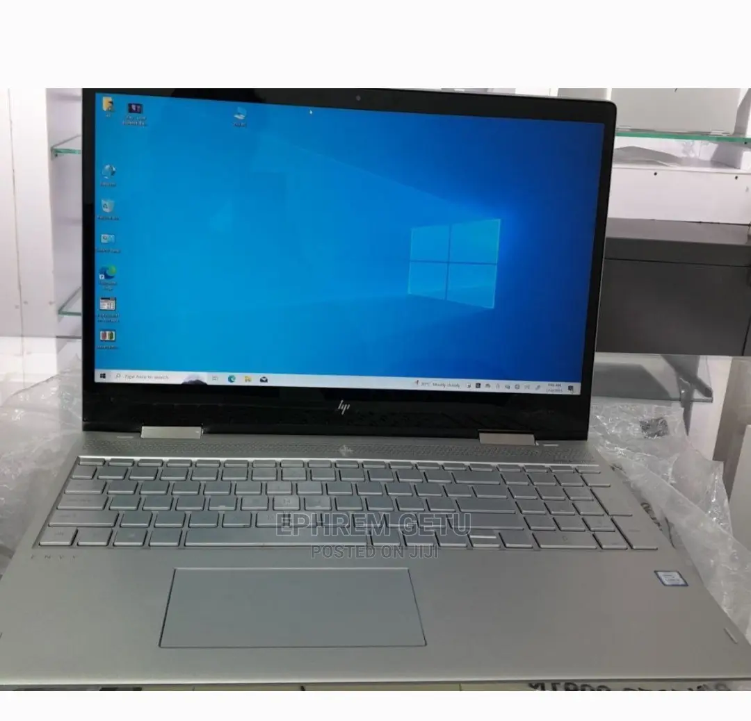 New Laptop HP Envy X360 8GB Intel Core I5 SSD 512GB