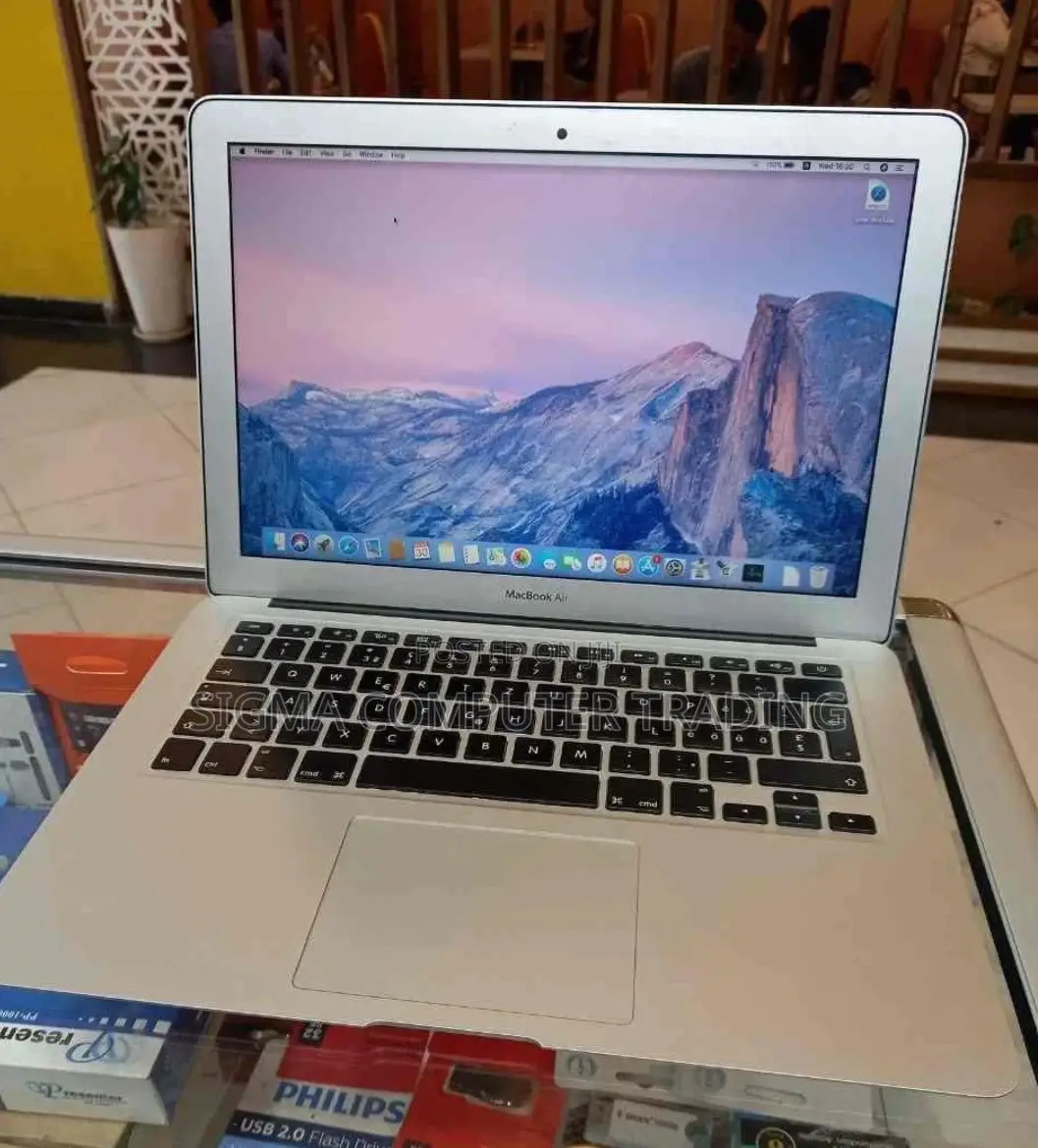 New Laptop Apple MacBook Air 2014 8GB Intel Core I7 SSD 512GB
