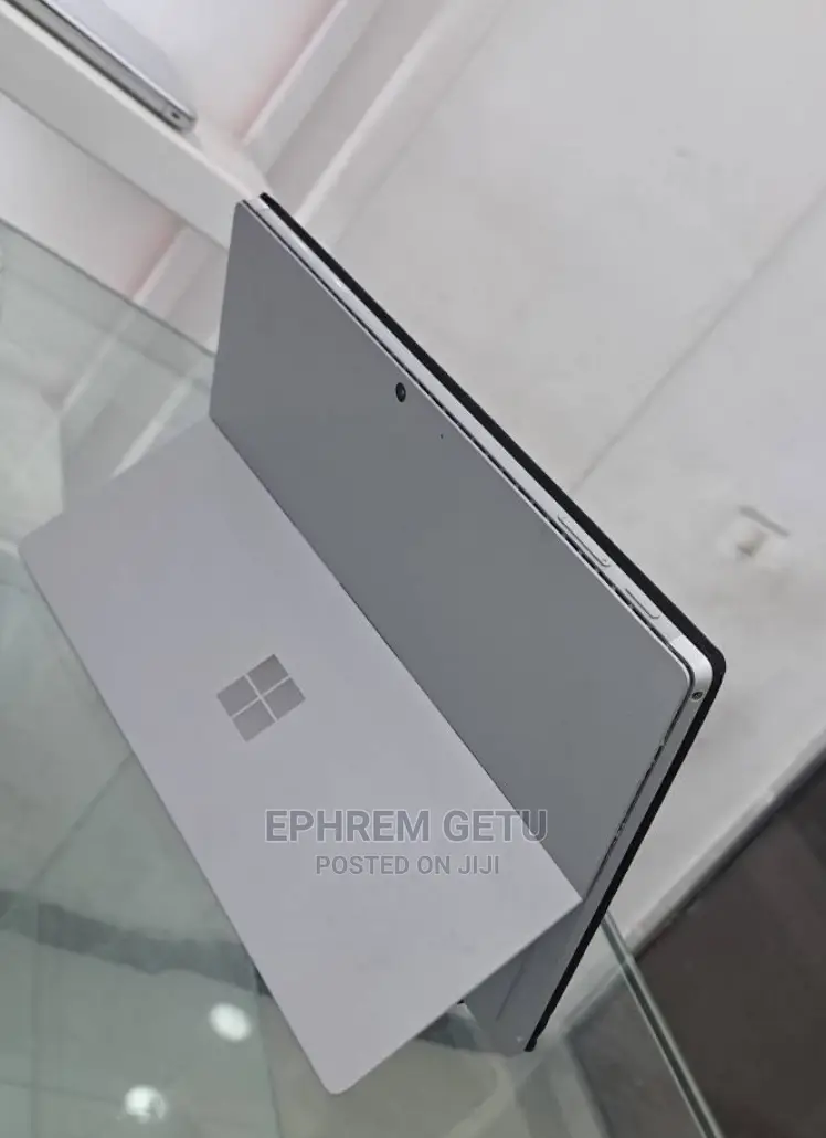 New Laptop Microsoft Surface Pro 8GB Intel Core I5 SSD 128GB