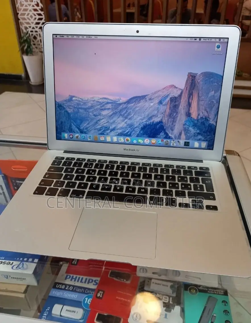 Laptop Apple MacBook Air 2014 8GB Intel Core I7 SSD 512GB