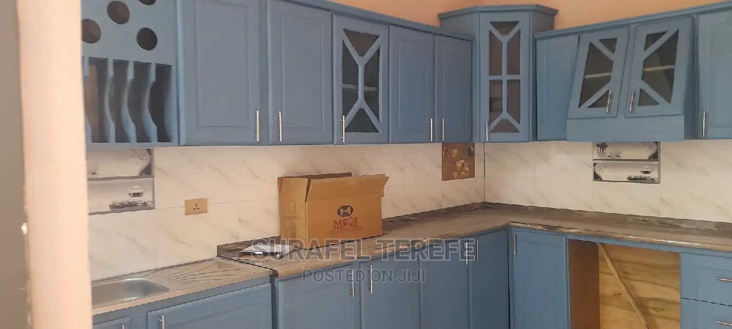 Furnished 5bdrm House in East Shewa for sale