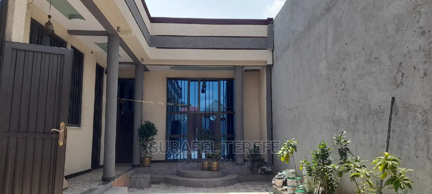 Furnished 5bdrm House in East Shewa for sale