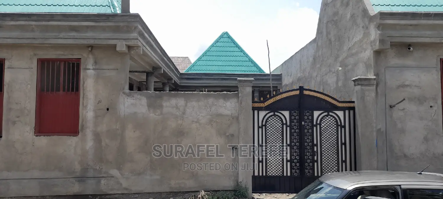 Furnished 5bdrm House in East Shewa for sale
