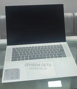 New Laptop Dell Inspiron 15 16GB Intel Core I7 SSD 1T