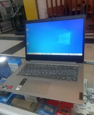 Photo - Laptop Lenovo Ideapad 3 12GB AMD Ryzen 3 SSD 1T