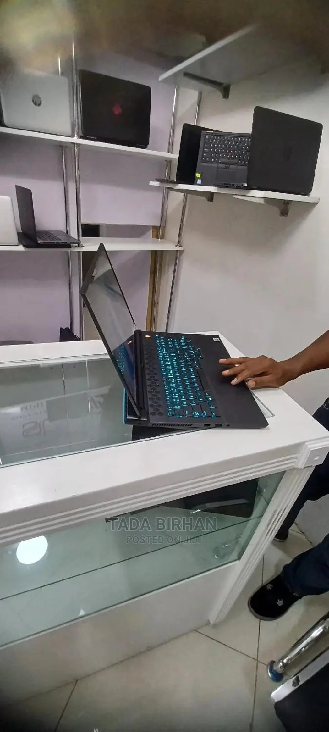 New Laptop Alienware M17x R2 16GB Intel Core I7 SSD 1T