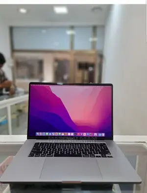 New Laptop Apple MacBook Pro 2019 64GB SSD 2T