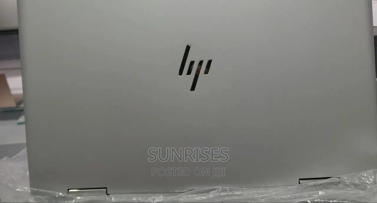 New Laptop HP Envy X360 8GB Intel Core I5 SSD 512GB