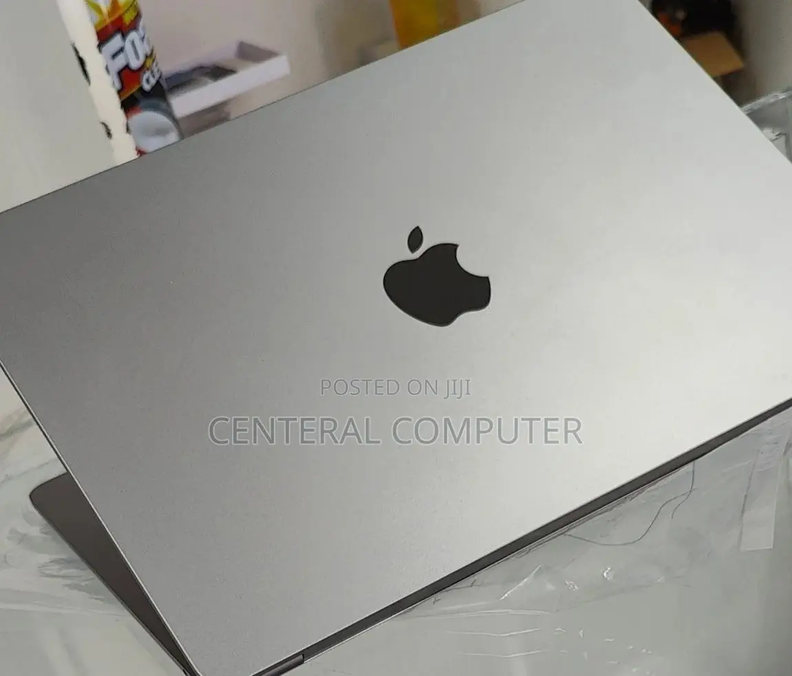 New Laptop Apple MacBook Air 2022 M2 8GB SSD 256GB