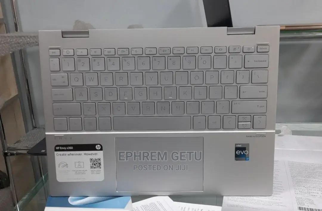 New Laptop HP Envy X360 8GB Intel Core I7 SSD 512GB