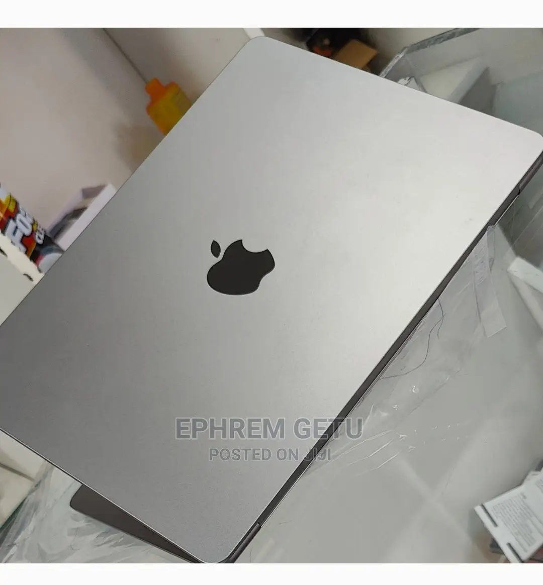 New Laptop Apple MacBook Air 2022 M2 8GB Apple M2 SSD 256GB