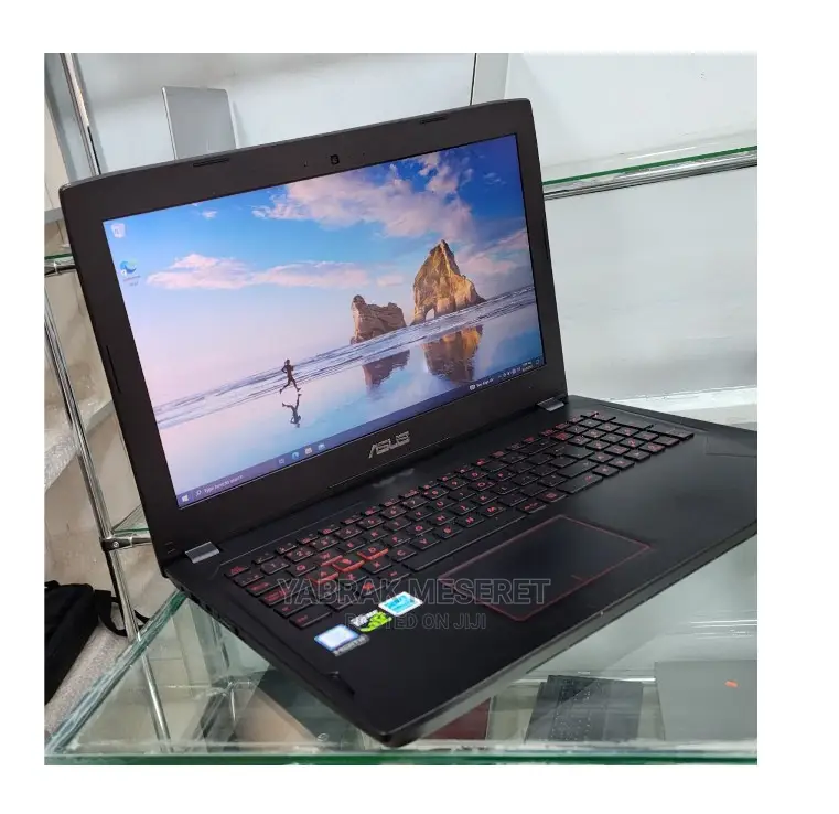 New Laptop Asus 16GB Intel Core I7 SSHD+SSD 1T