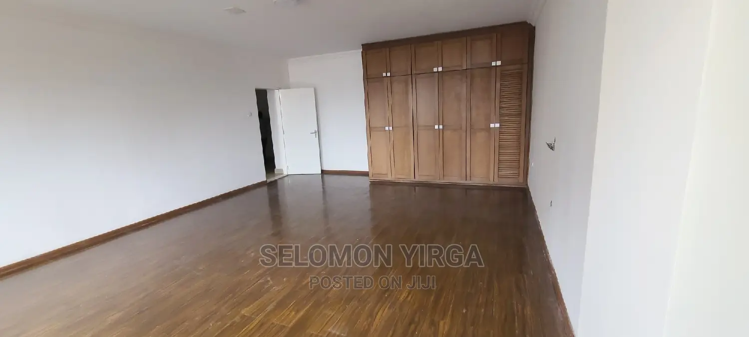 3bdrm Apartment in Adids Abab, Bole for rent