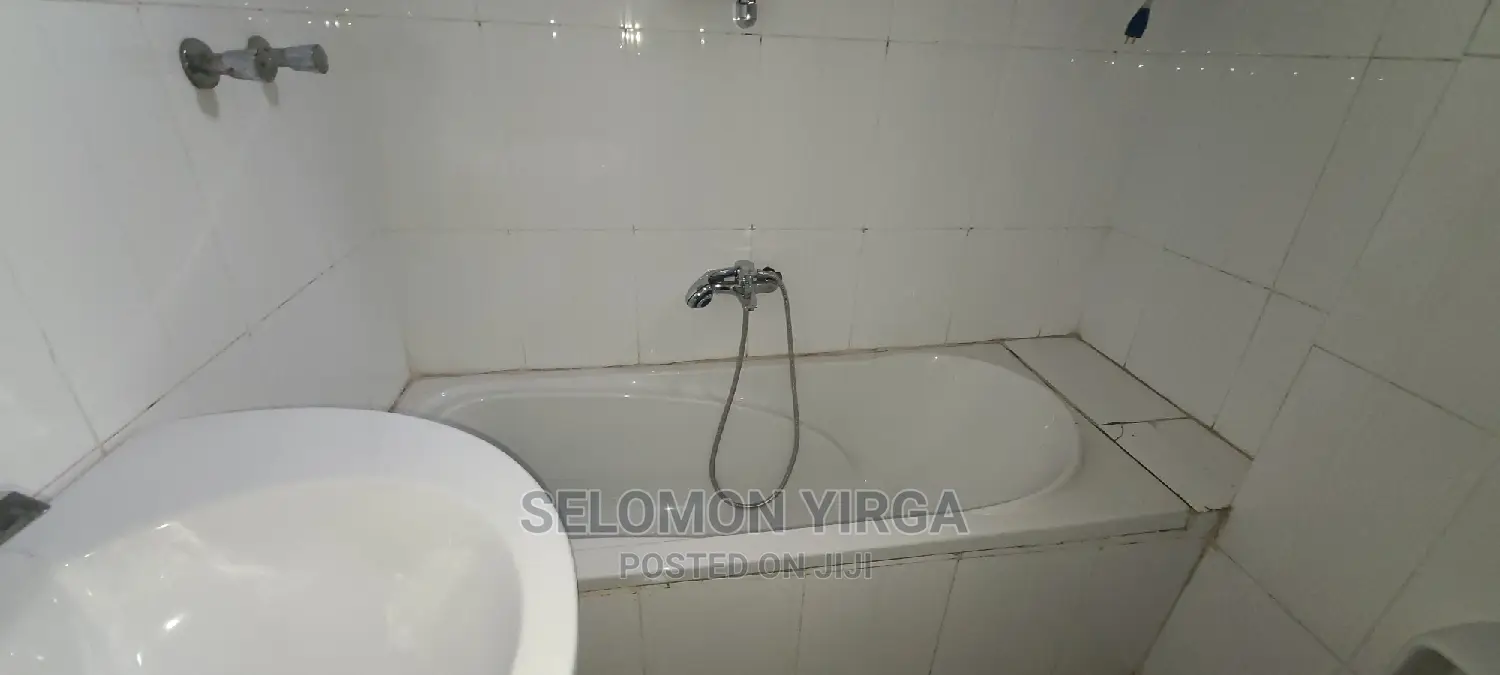 3bdrm Apartment in Adids Abab, Bole for rent