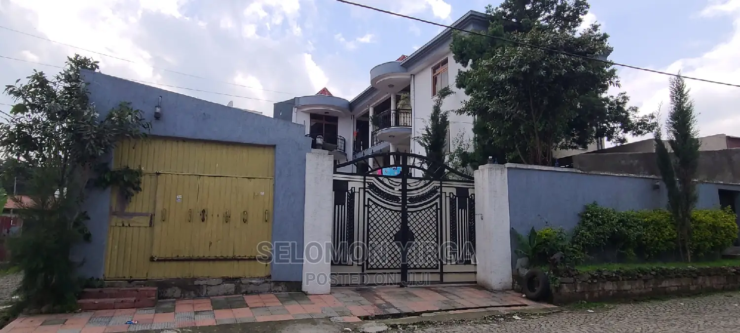 9bdrm House in Adids Abba, Yeka for sale