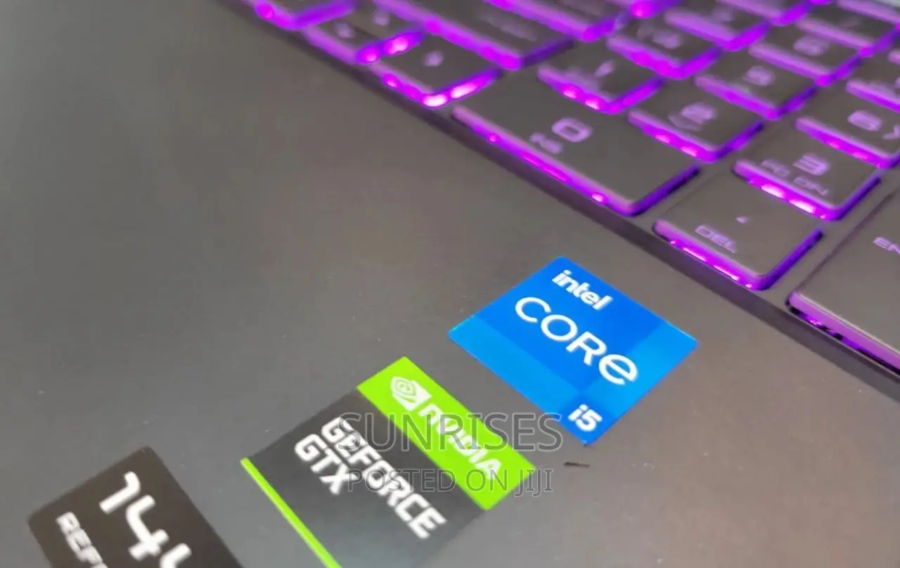 New Laptop HP Pavilion Power 15 8GB Intel Core I5 HDD+SSD 1.5T