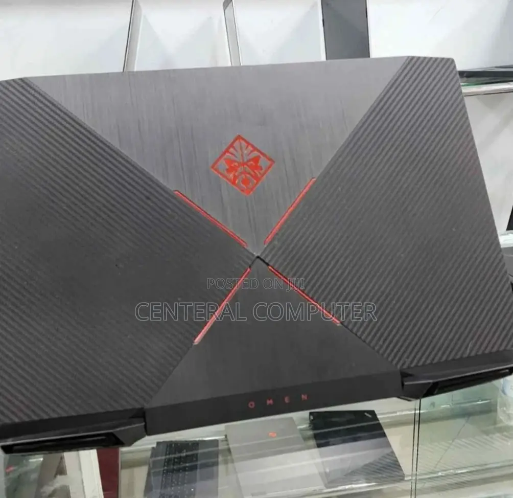 New Laptop HP Omen Pro 8GB Intel Core I7 SSD 1T