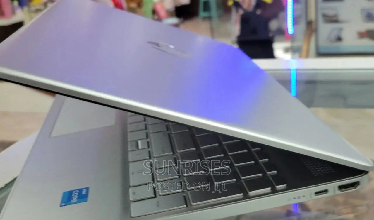 New Laptop HP Stream Notebook 8GB Intel Core I3 SSD 256GB