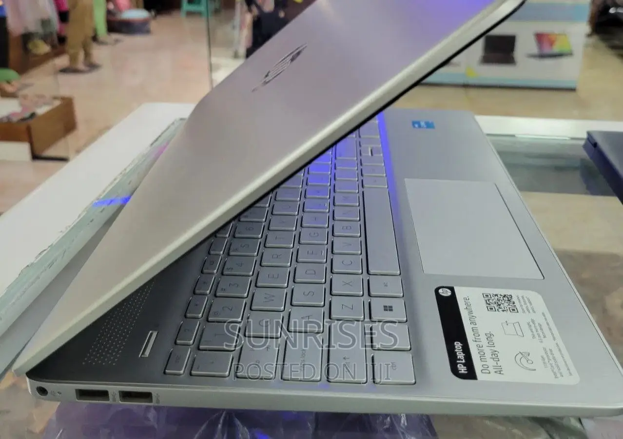 New Laptop HP Stream Notebook 8GB Intel Core I3 SSD 256GB