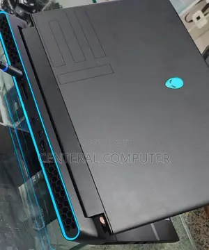 New Laptop Alienware Area-51m 32GB Intel Core I9 SSD 1T