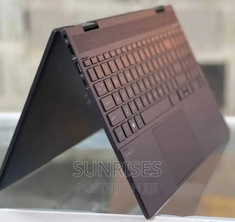 New Laptop HP Spectre X360 16GB AMD Ryzen 7 SSD 512GB