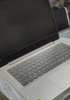 New Laptop Lenovo IdeaPad Z570 4GB Intel Core 2 Duo SSD 128GB