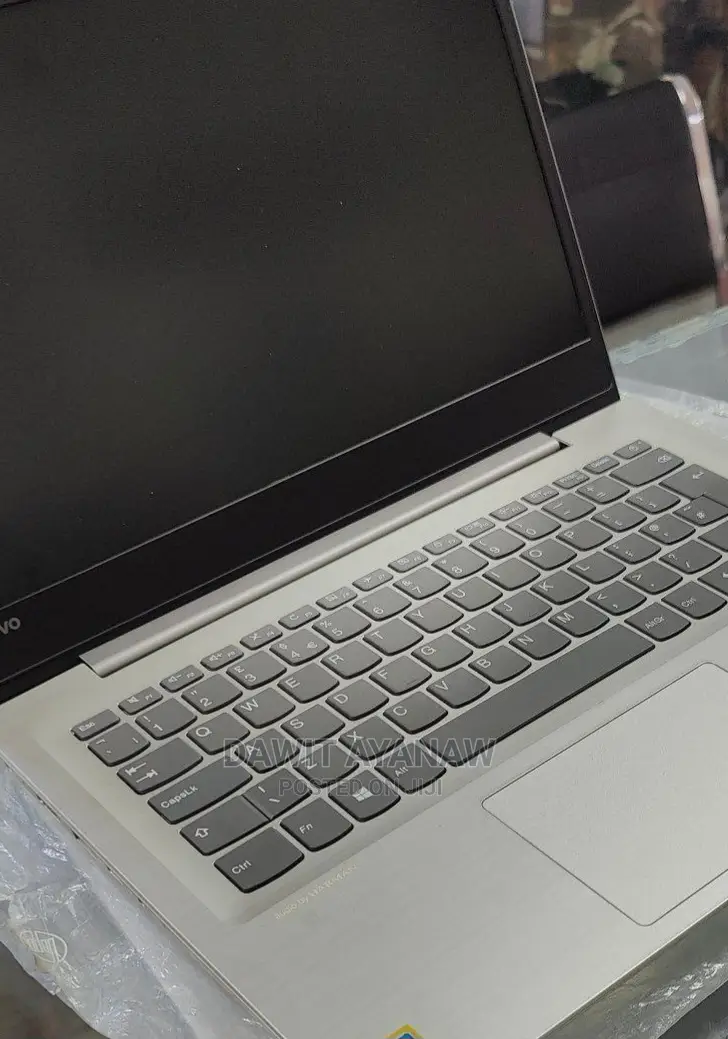 New Laptop Lenovo IdeaPad Z570 4GB Intel Core 2 Duo SSD 128GB