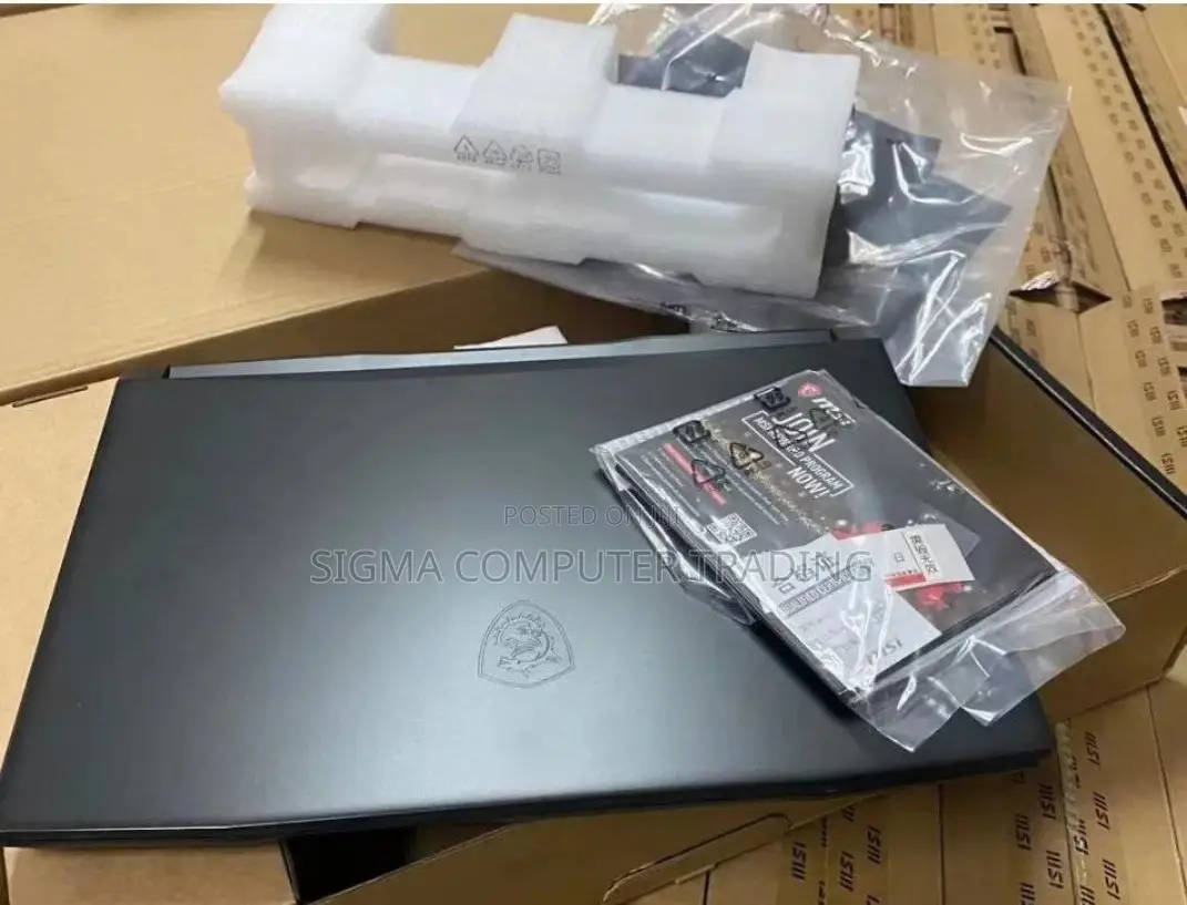 New Laptop MSI GE66 Raider 16GB Intel Core I7 SSD 1T