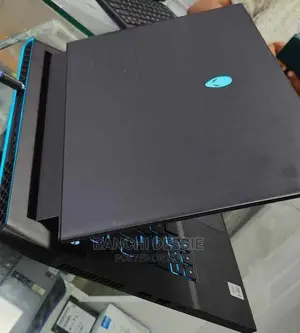 New Laptop Alienware Area-51m 32GB Intel Core i9 SSD 1T