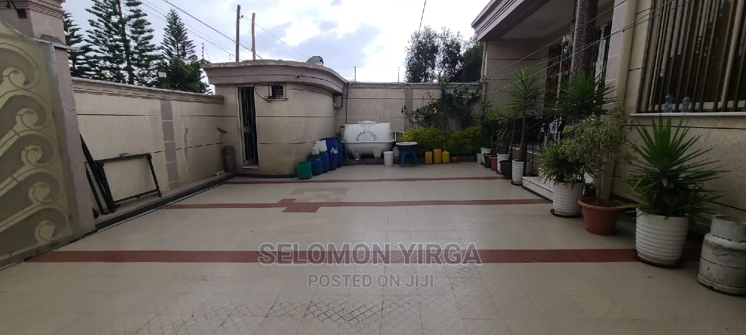 4bdrm Villa in አድስ አበባ, Yeka for rent