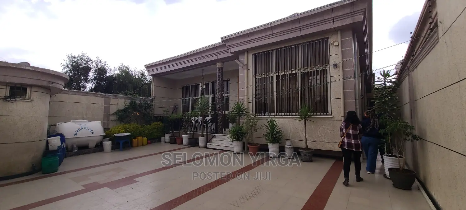 4bdrm Villa in አድስ አበባ, Yeka for rent