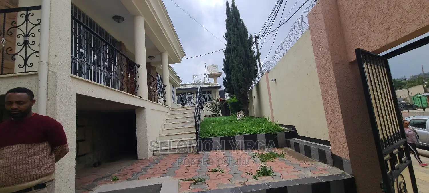 3bdrm Villa in አድስ አበባ, Yeka for rent