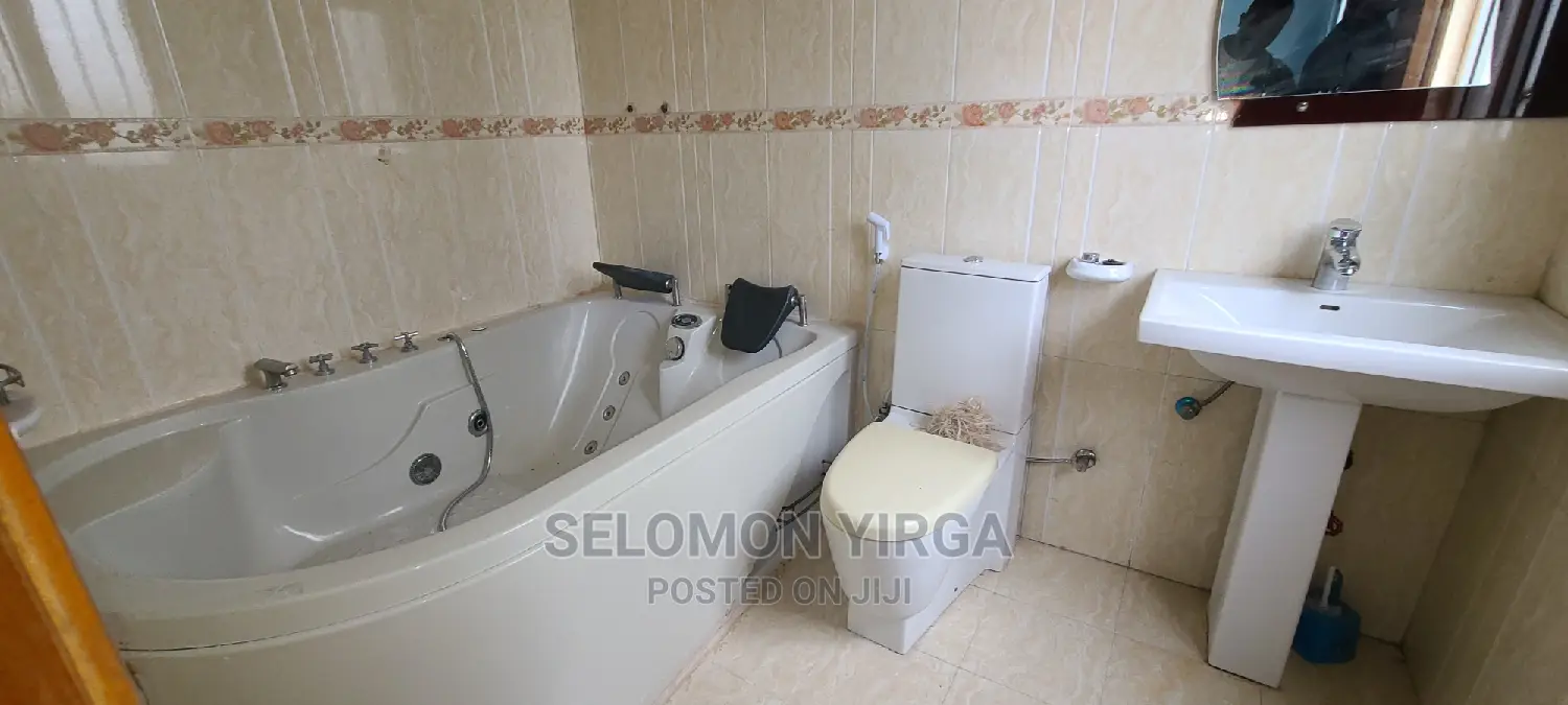 3bdrm Villa in አድስ አበባ, Yeka for rent