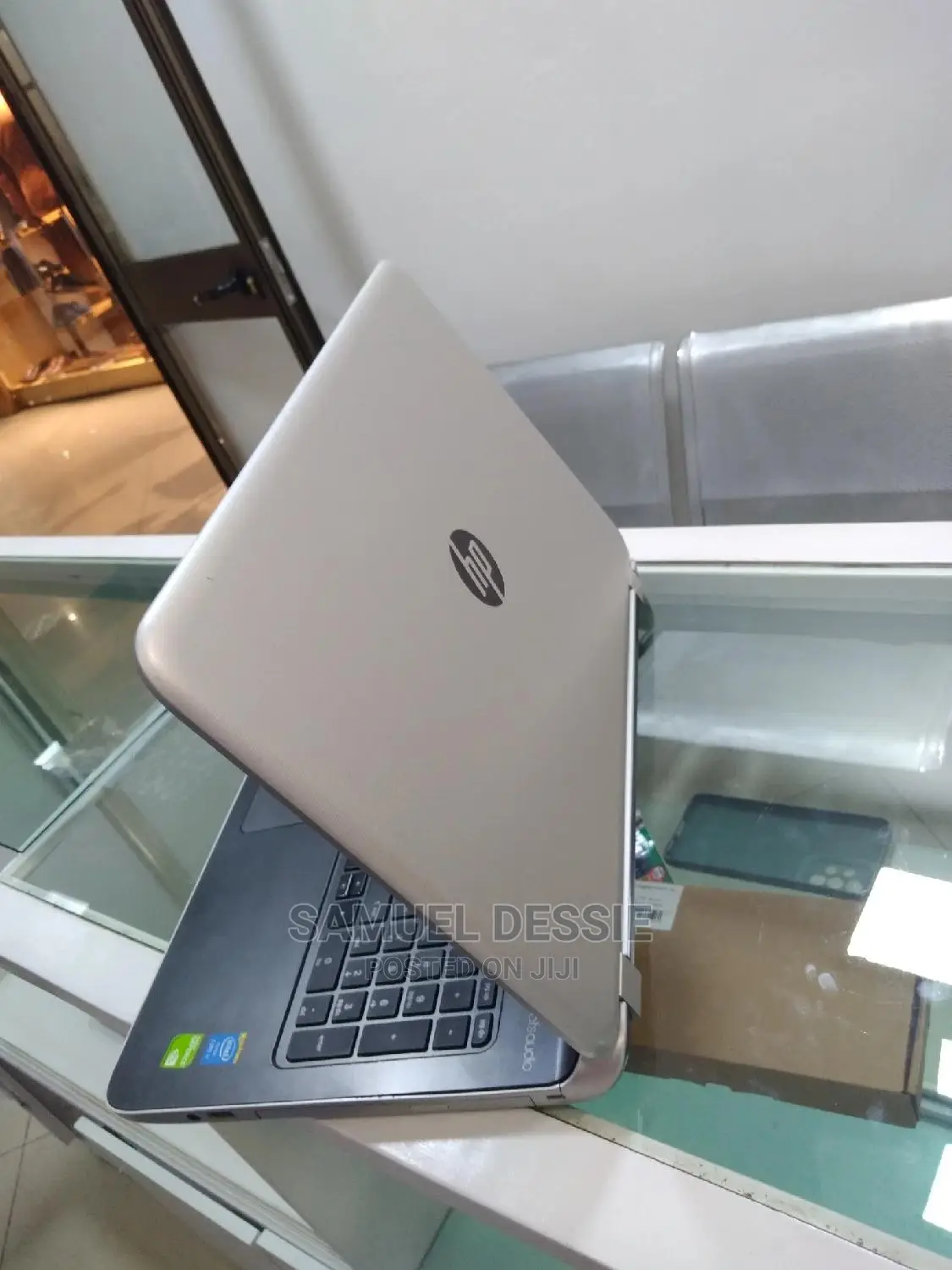 New Laptop HP Pavilion 15 8GB Intel Core I7 HDD 1T