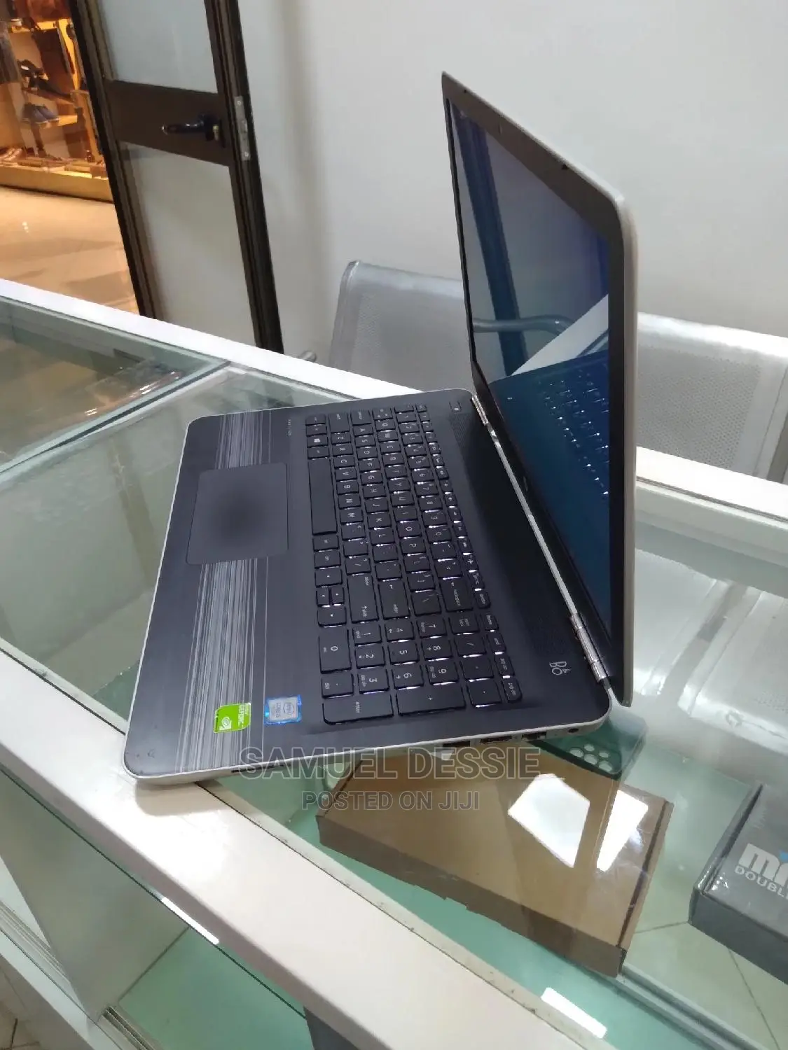 New Laptop HP Pavilion 15 8GB Intel Core I5 HDD 1T