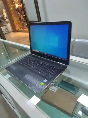 New Laptop HP Pavilion 15 8GB Intel Core I5 HDD 1T