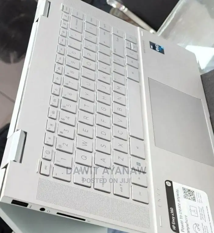 New Laptop HP Envy X360 16GB Intel Core I7 SSD 1T