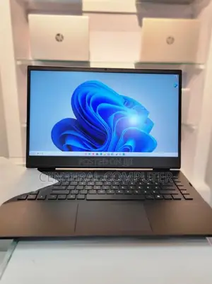 New Laptop HP Omen 17 16GB Intel Core I7 SSD 1T