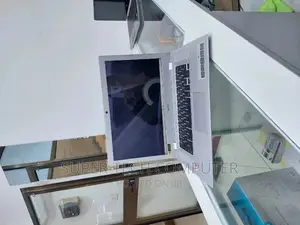 New Laptop Acer AS5755 4GB AMD A6 SSD 128GB