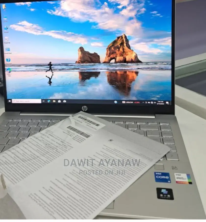New Laptop HP Pavilion 14 8GB Intel Core I5 SSD 16 GB