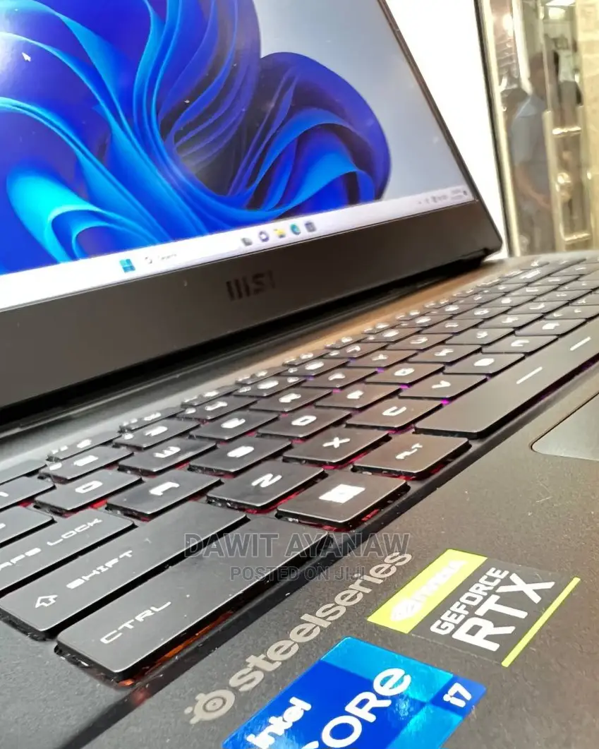 New Laptop MSI GP75 Leopard 8GB Intel Core I7 SSD 512GB
