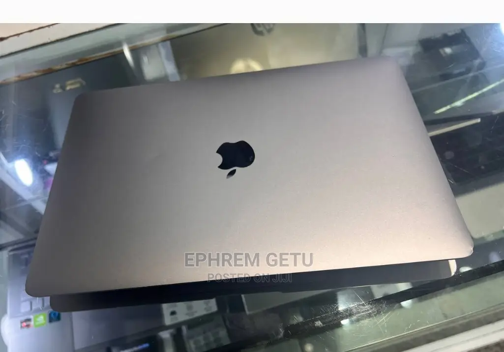 New Laptop Apple MacBook Air 2020 M1 8GB Apple M1 SSD 256GB