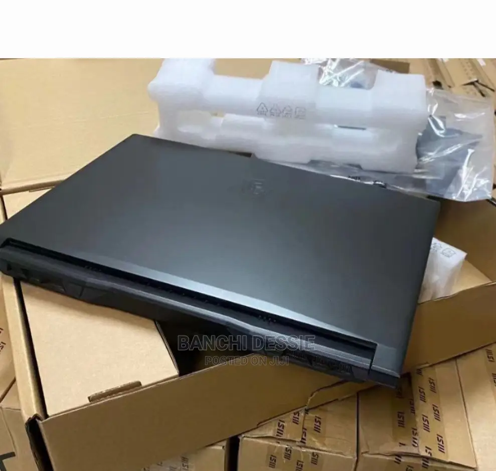 New Laptop MSI GE66 Raider 16GB Intel Core I7 SSD 1T