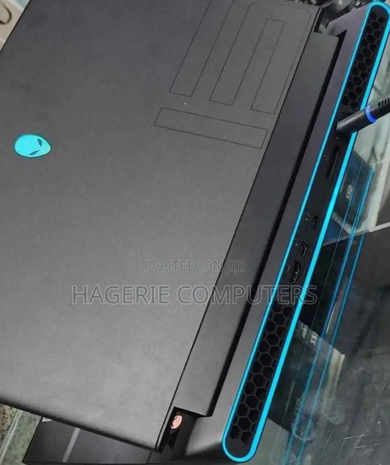New Laptop Alienware Area-51m 32GB Intel Core I9 SSD 1T