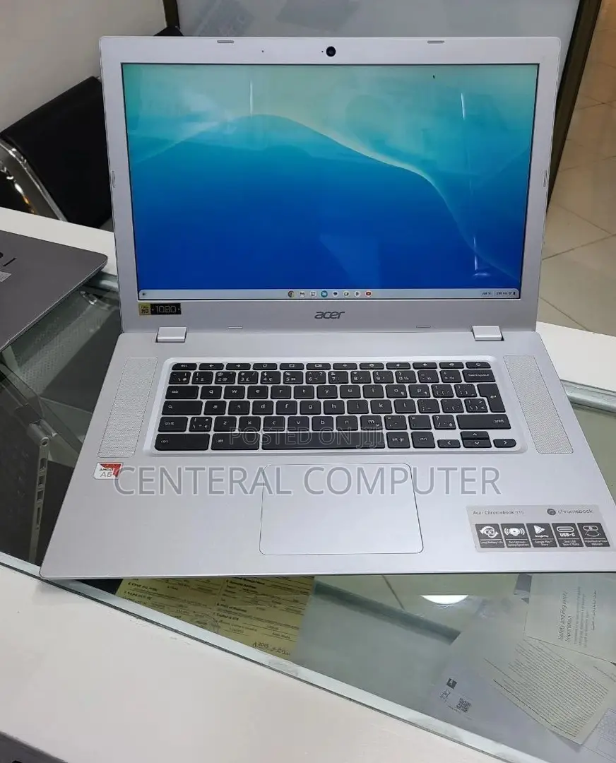 New Laptop Acer Chromebook 11 4GB AMD A6 SSD 128GB