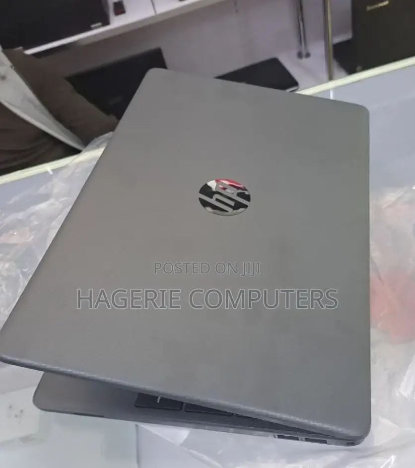 New Laptop HP Stream Notebook 8GB Intel HDD 1T