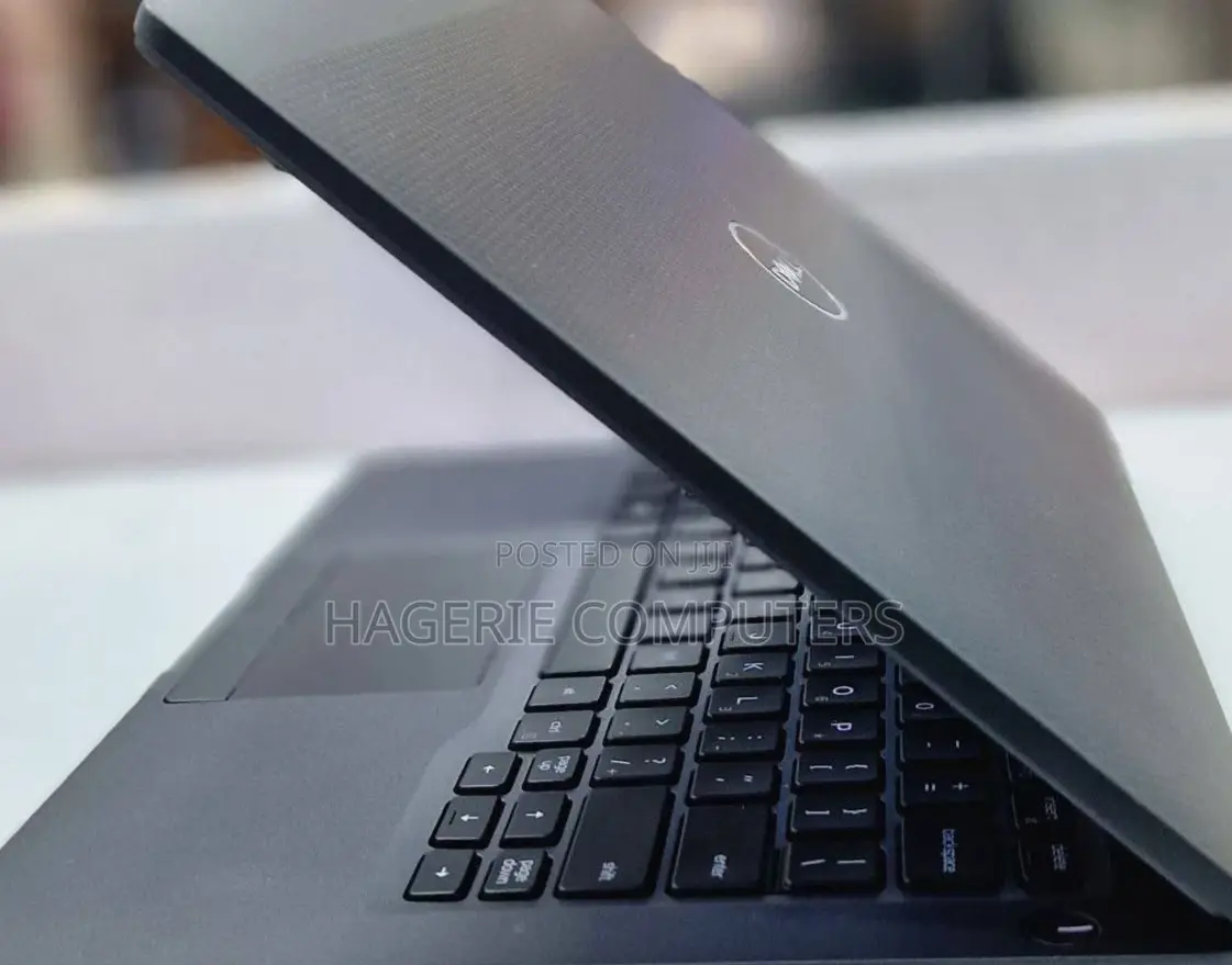 New Laptop Dell Latitude 7300 8GB Intel Core I5 SSD 512GB