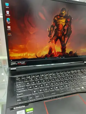 New Laptop MSI GE75 Raider 11UH 32GB Intel Core I7 SSD 1.5T