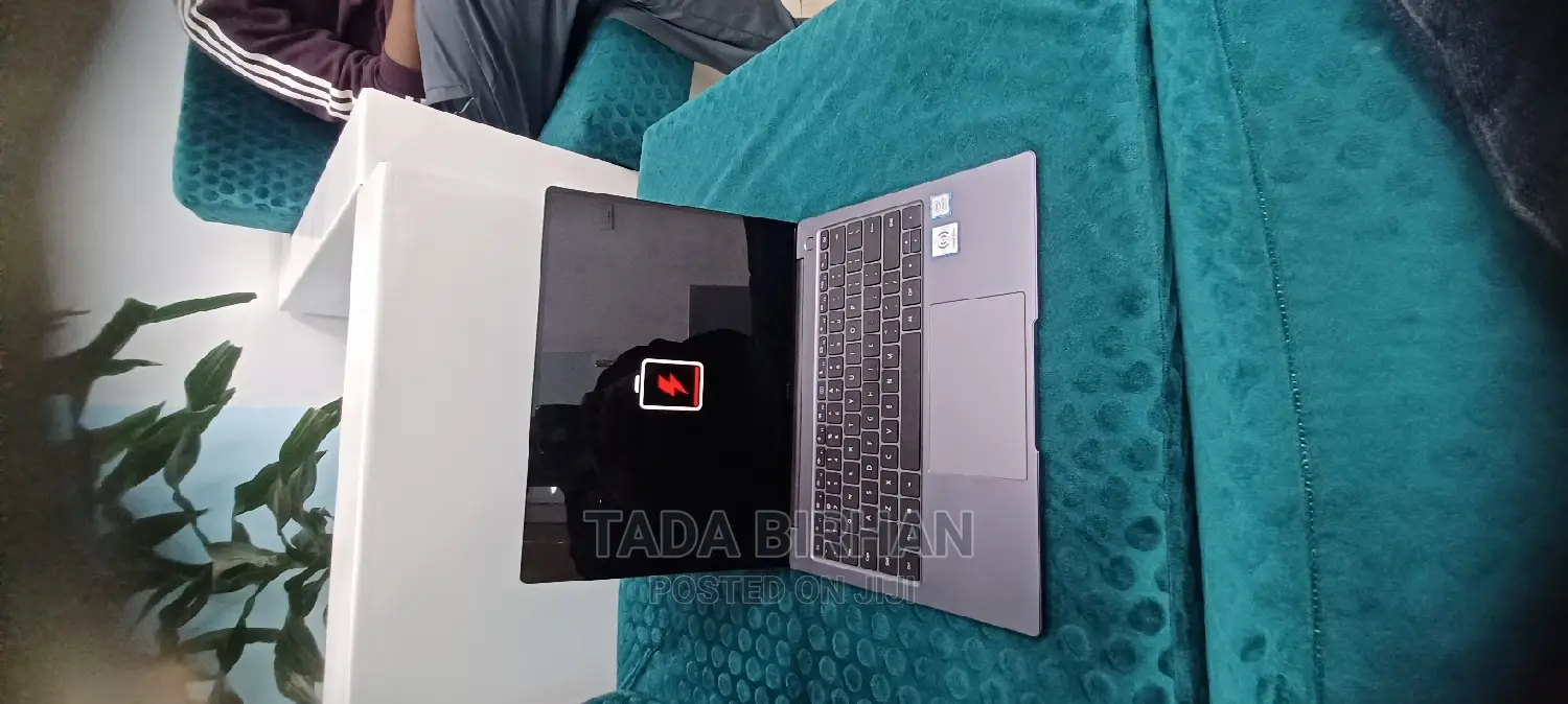 New Laptop Huawei Matebook D 15 8GB Intel Core I5 SSD 512GB